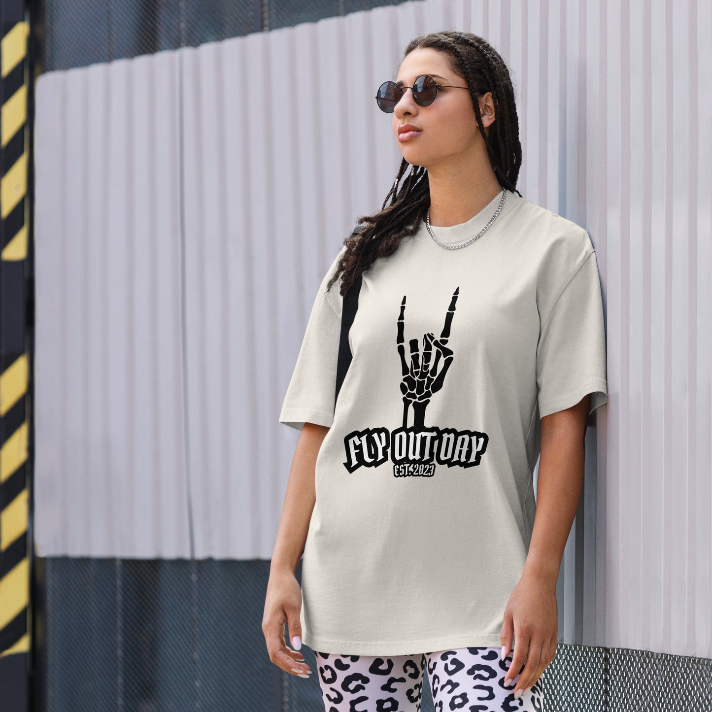 Fly Out Day - Horns Oversized T-Shirt Faded Bone